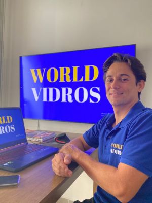 "Instalação e Manutenção - World Vidros  "